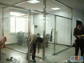北京专业玻璃门地弹簧维修、门业综合服务与安装指南